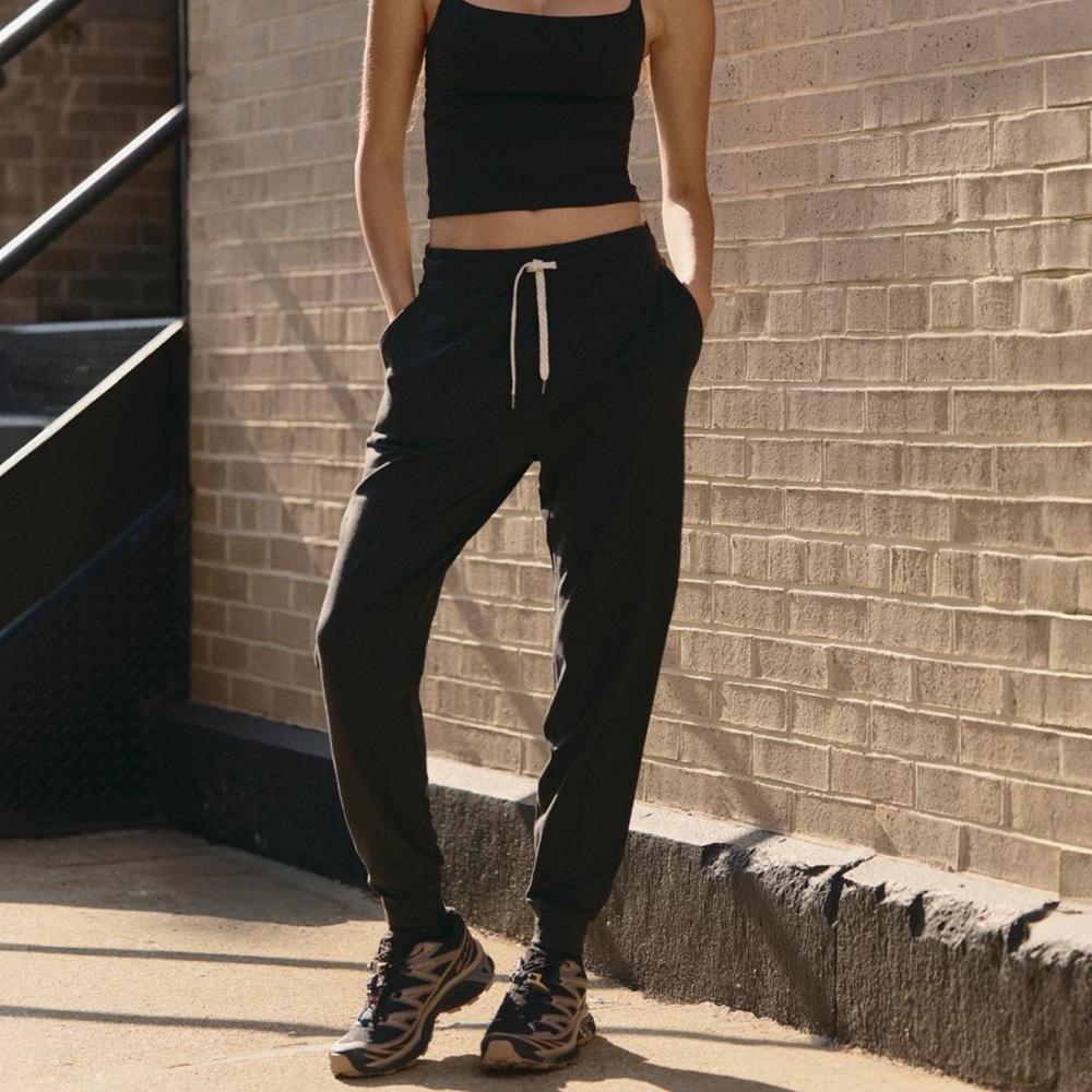 Vuori Black Performance Jogger Pants